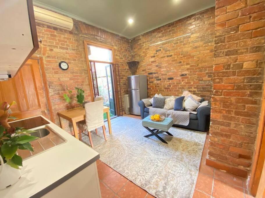 Fitzroy Boho Private Rooms #Guesthouse #Accomlongterm Melbourne Exterior photo